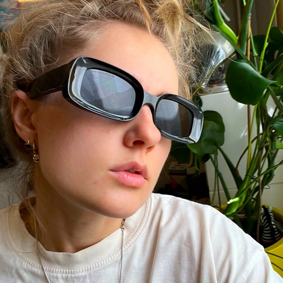 badmouth Accessories - All Black Badmouth Rectangular Sunglasses